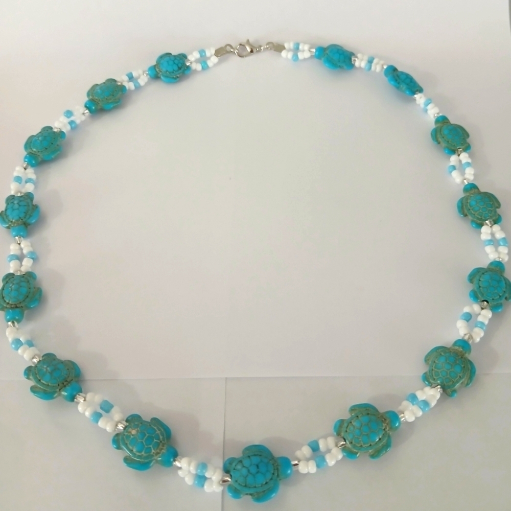 Turquoise Turtle Beaded Necklace